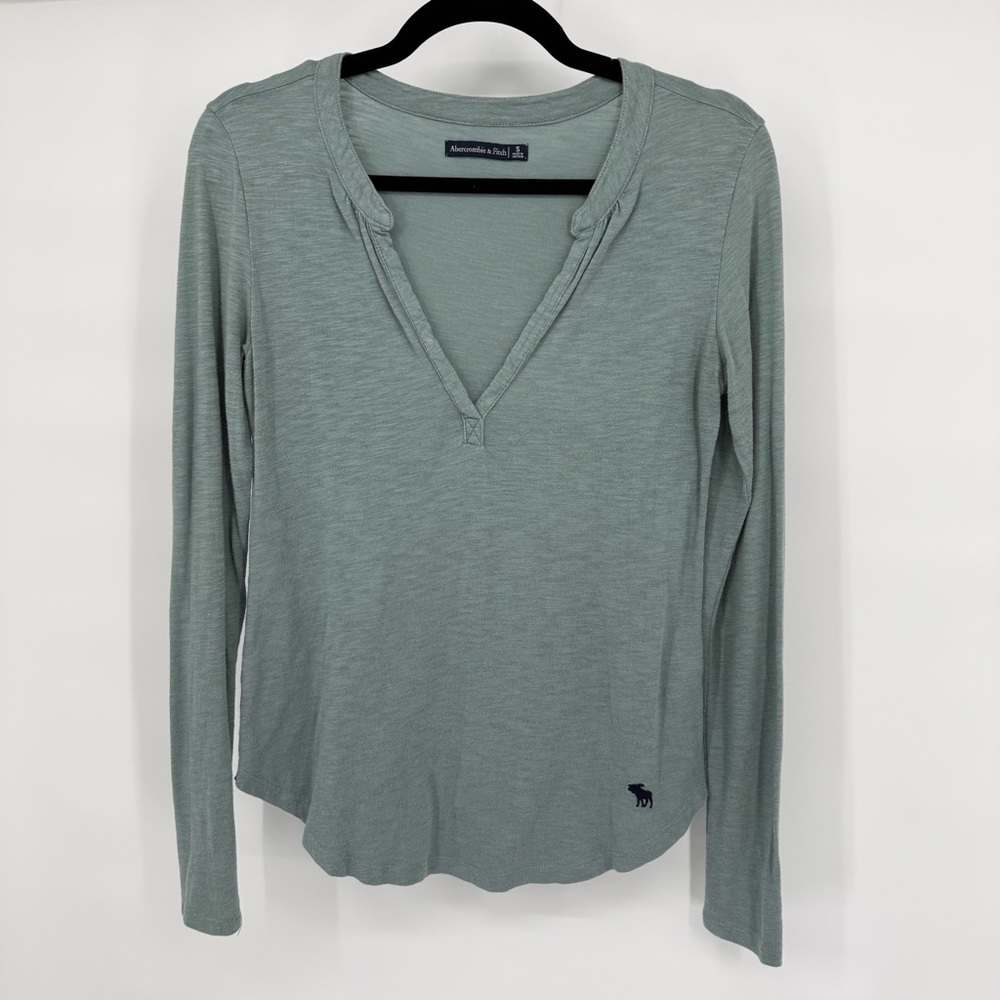 Abercrombie & Fitch Long Sleeve Henley Tee Soft Casual Minimalist Top Women S
